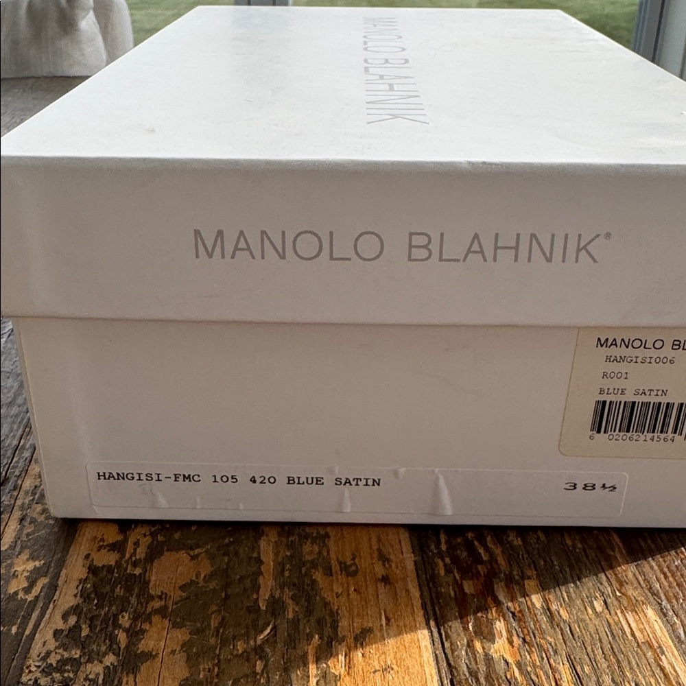 Manolo Blahnik Blue Satin Hangisi pumps - Picture 15 of 16
